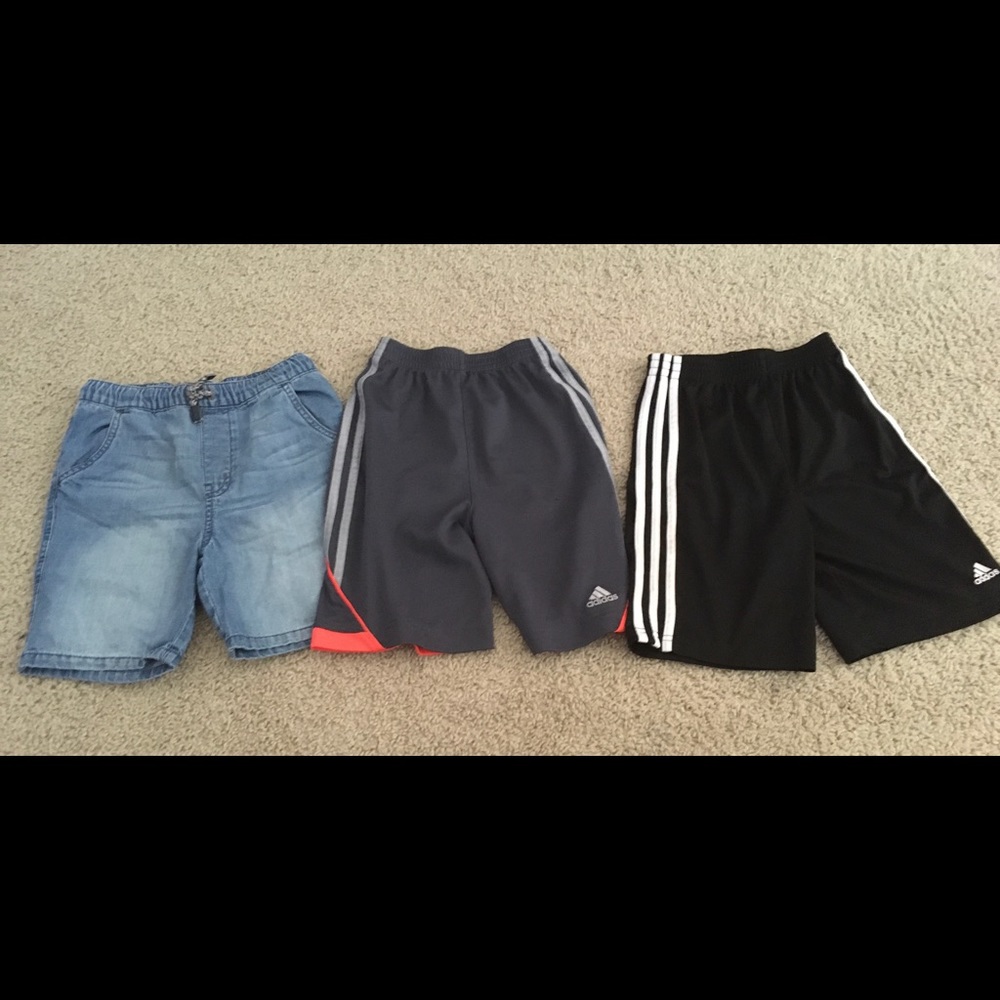 Boys size 7 shorts!